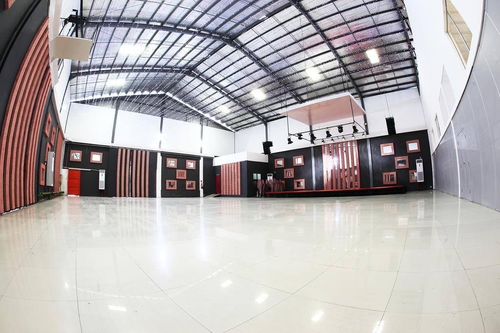 Sinar Sport Hotel Bengkulu Exterior photo